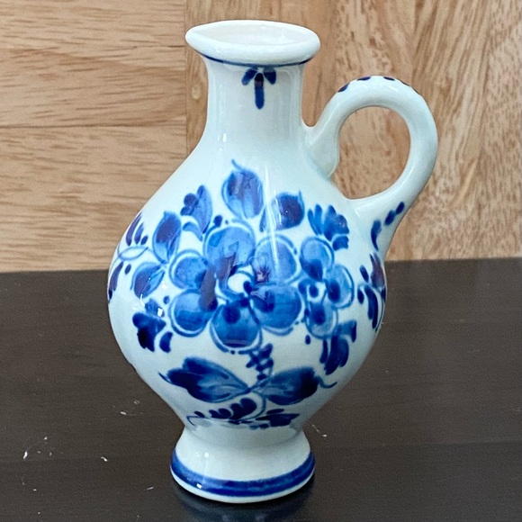 Delft Accents Vintage Holland Delft Blue White Floral Collectible
